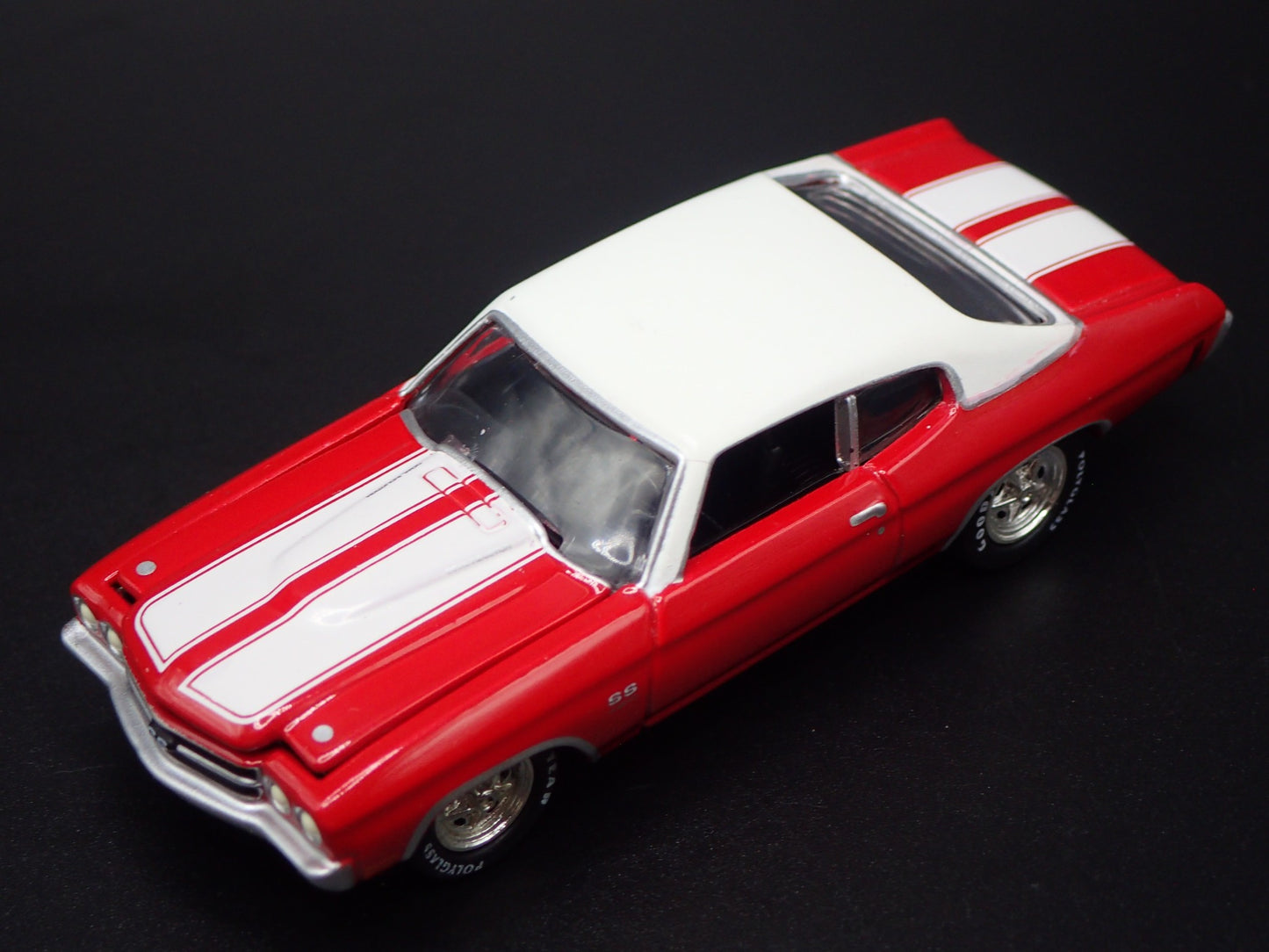 1970 70 CHEVY CHEVROLET CHEVELLE SS RED 1:64 SCALE DIORAMA DIECAST MODEL CAR