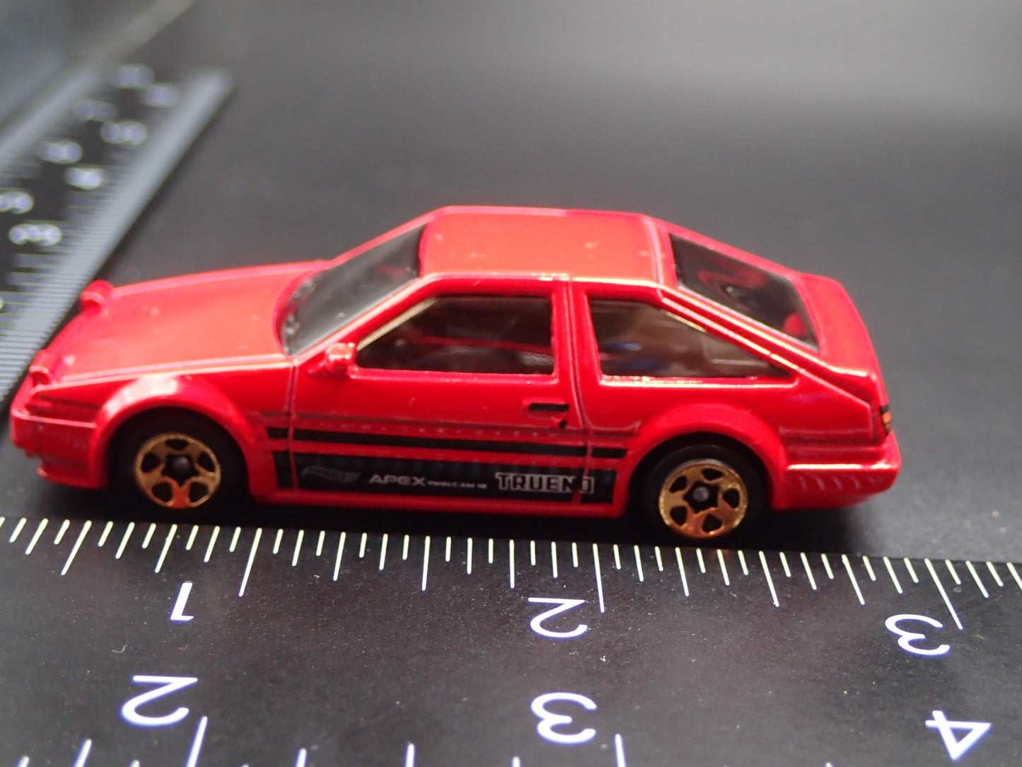 1983-1987 TOYOTA AE86 SPRINTER TRUENO COROLLA RED 1/64 SCALE DIECAST MODEL CAR