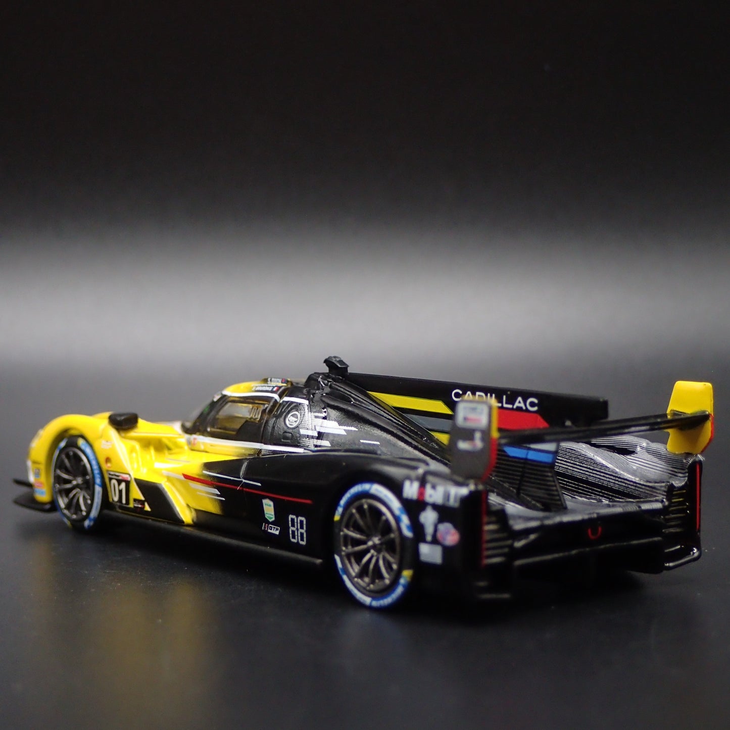 CADILLAC V SERIES R #01 2023 IMSA DAYTONA 24 HRS 1:64 SCALE DIECAST MODEL CAR