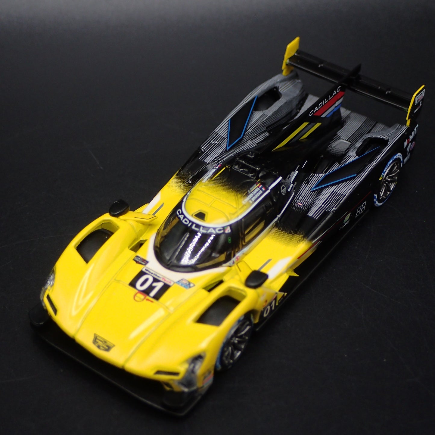 CADILLAC V SERIES R #01 2023 IMSA DAYTONA 24 HRS 1:64 SCALE DIECAST MODEL CAR