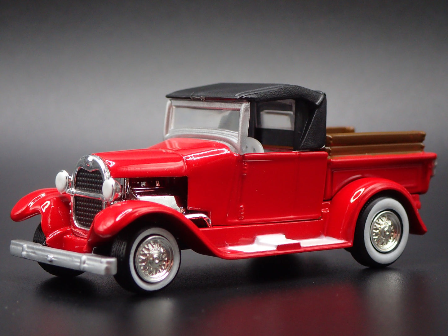 1929 29 FORD MODEL A PICKUP TRUCK RED RARE 1:64 SCALE DIORAMA DIECAST MODEL CAR