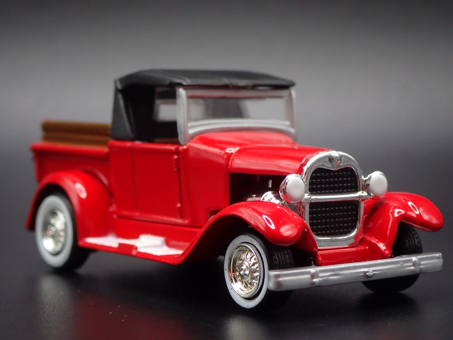 1929 29 FORD MODEL A PICKUP TRUCK RED RARE 1:64 SCALE DIORAMA DIECAST MODEL CAR