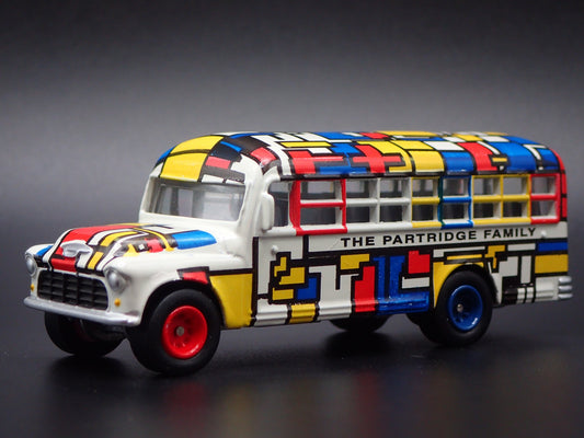 THE PARTRIDGE FAMILY SCHOOL TOUR BUS 1/64 SCALE DIORAMA DIECAST CARS AND TRUCKS
