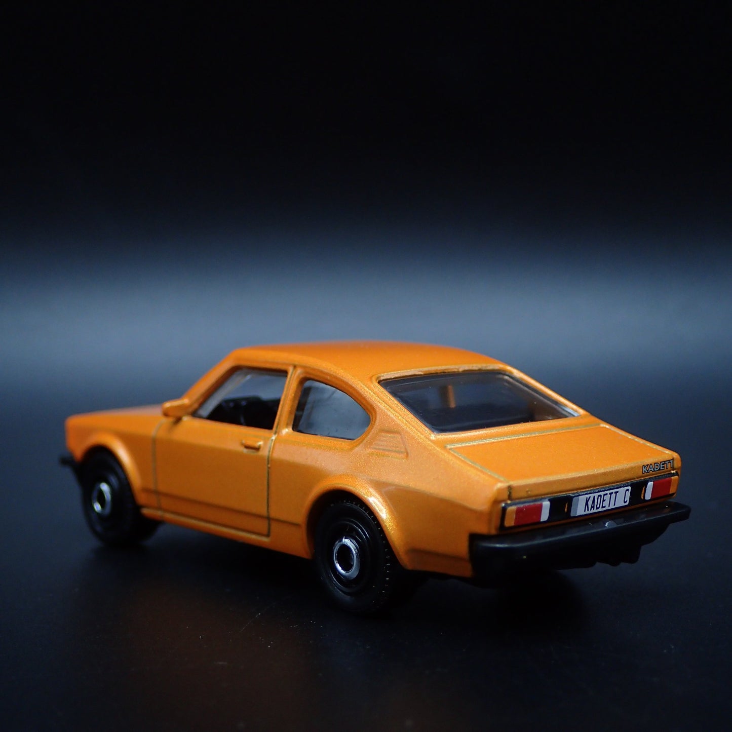 1973-1979 OPEL KADETT COUPE 1:64 SCALE COLLECTIBLE DIORAMA DIECAST MODEL CAR