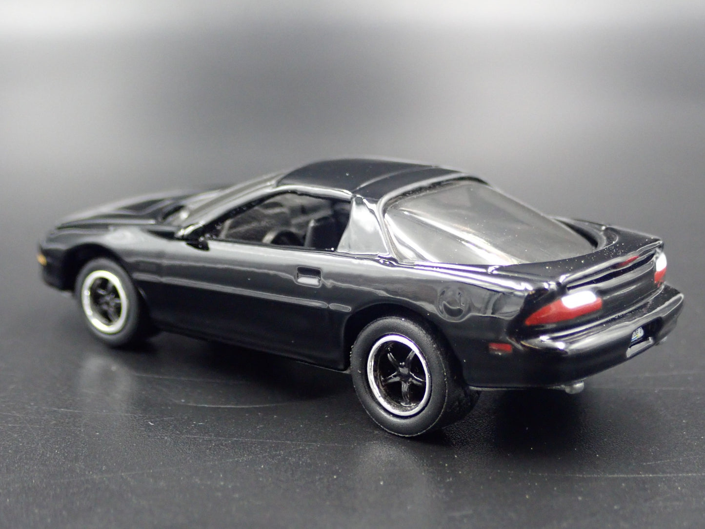 1996 96 CHEVY CHEVROLET CAMARO Z28 BLACK 1:64 SCALE DIORAMA DIECAST MODEL CAR