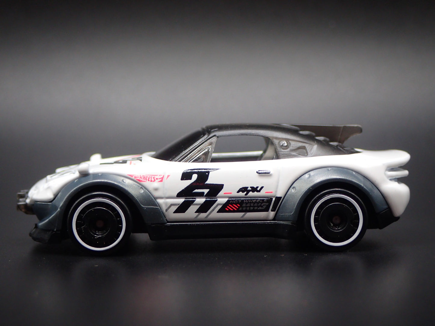 2015-2025 MAZDA MX5 MIATA CONVERTIBLE ND 1:64 SCALE DIORAMA DIECAST MODEL CAR