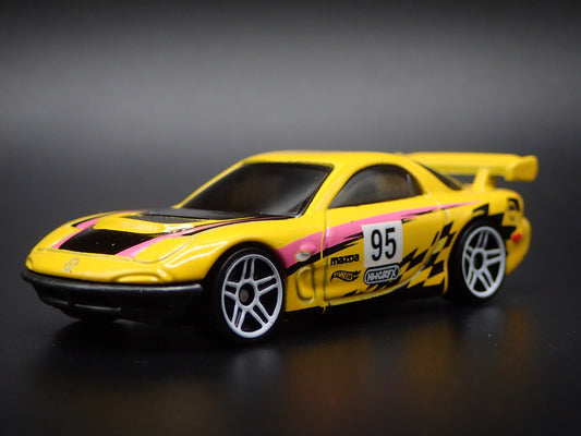 1992-2002 MAZDA RX7 JDM DRIFT 1:64 SCALE COLLECTIBLE DIORAMA DIECAST MODEL CAR