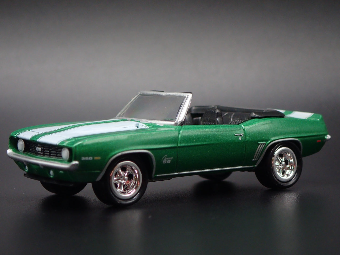 1969 69 CHEVY CHEVROLET CAMARO SS CONVERTIBLE GREEN 1:64 SCALE DIECAST MODEL CAR