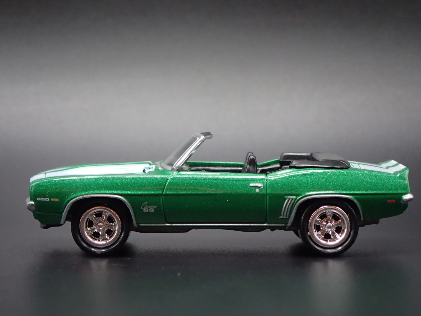 1969 69 CHEVY CHEVROLET CAMARO SS CONVERTIBLE GREEN 1:64 SCALE DIECAST MODEL CAR
