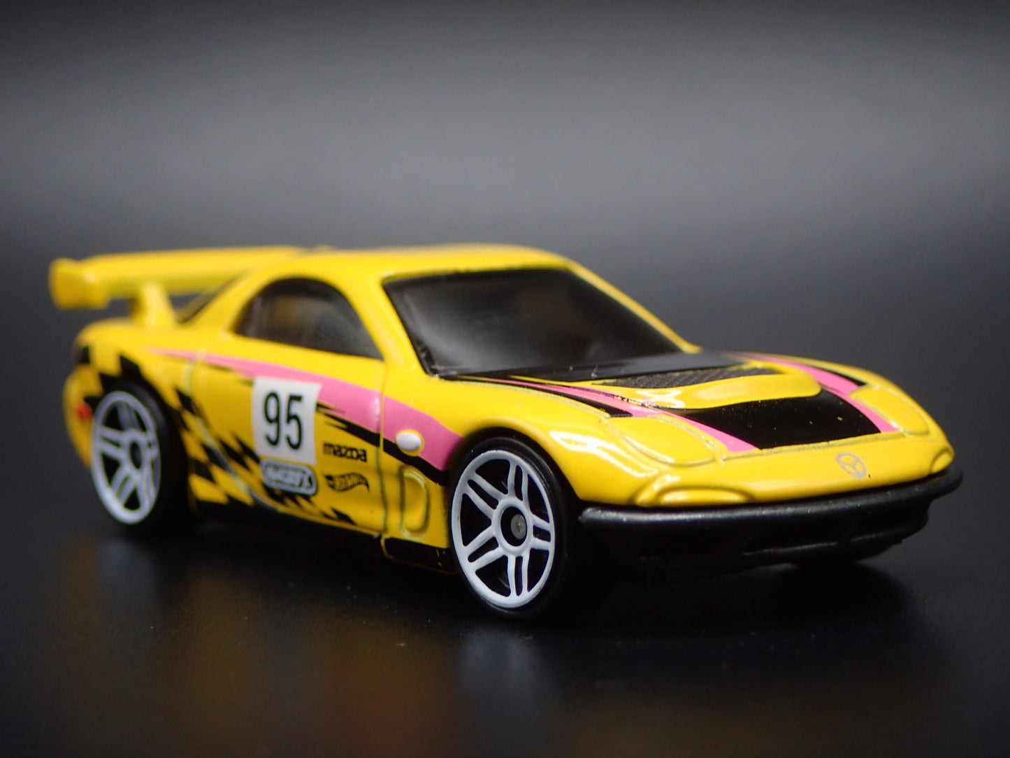 1992-2002 MAZDA RX7 JDM DRIFT 1:64 SCALE COLLECTIBLE DIORAMA DIECAST MODEL CAR