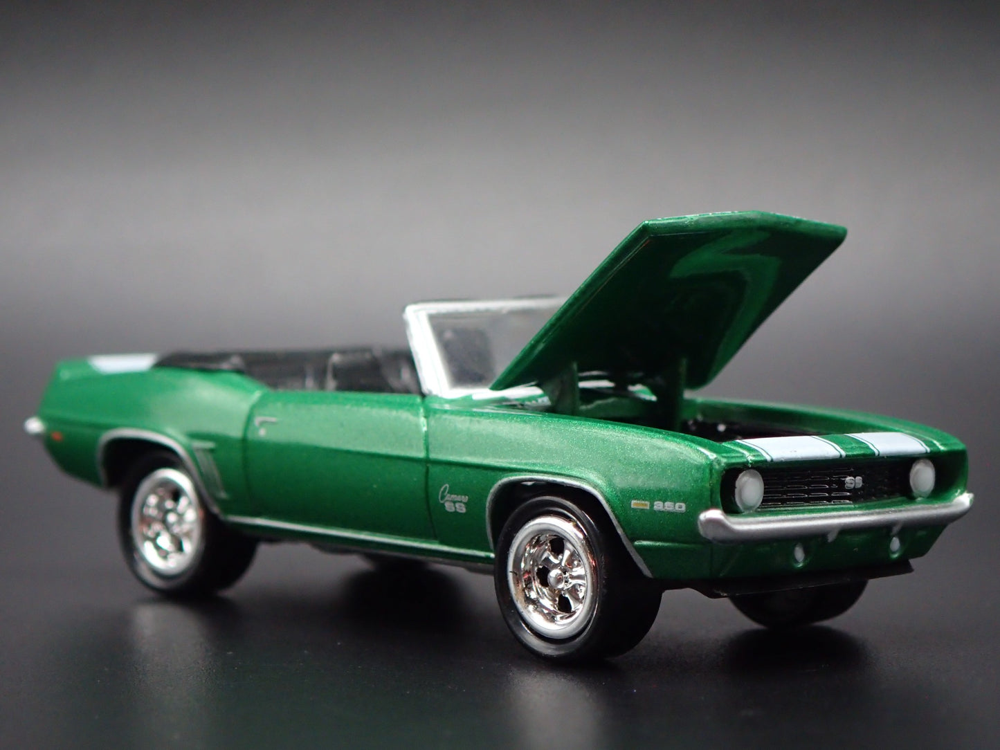 1969 69 CHEVY CHEVROLET CAMARO SS CONVERTIBLE GREEN 1:64 SCALE DIECAST MODEL CAR