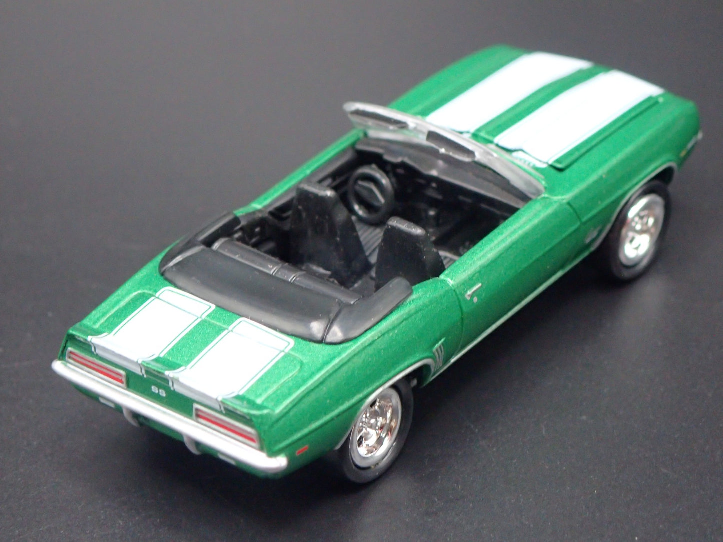 1969 69 CHEVY CHEVROLET CAMARO SS CONVERTIBLE GREEN 1:64 SCALE DIECAST MODEL CAR