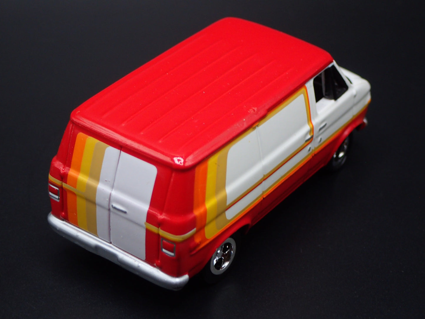 1971-1995 CHEVY CHEVROLET G20 VAN RED RARE 1:64 SCALE DIORAMA DIECAST MODEL CAR