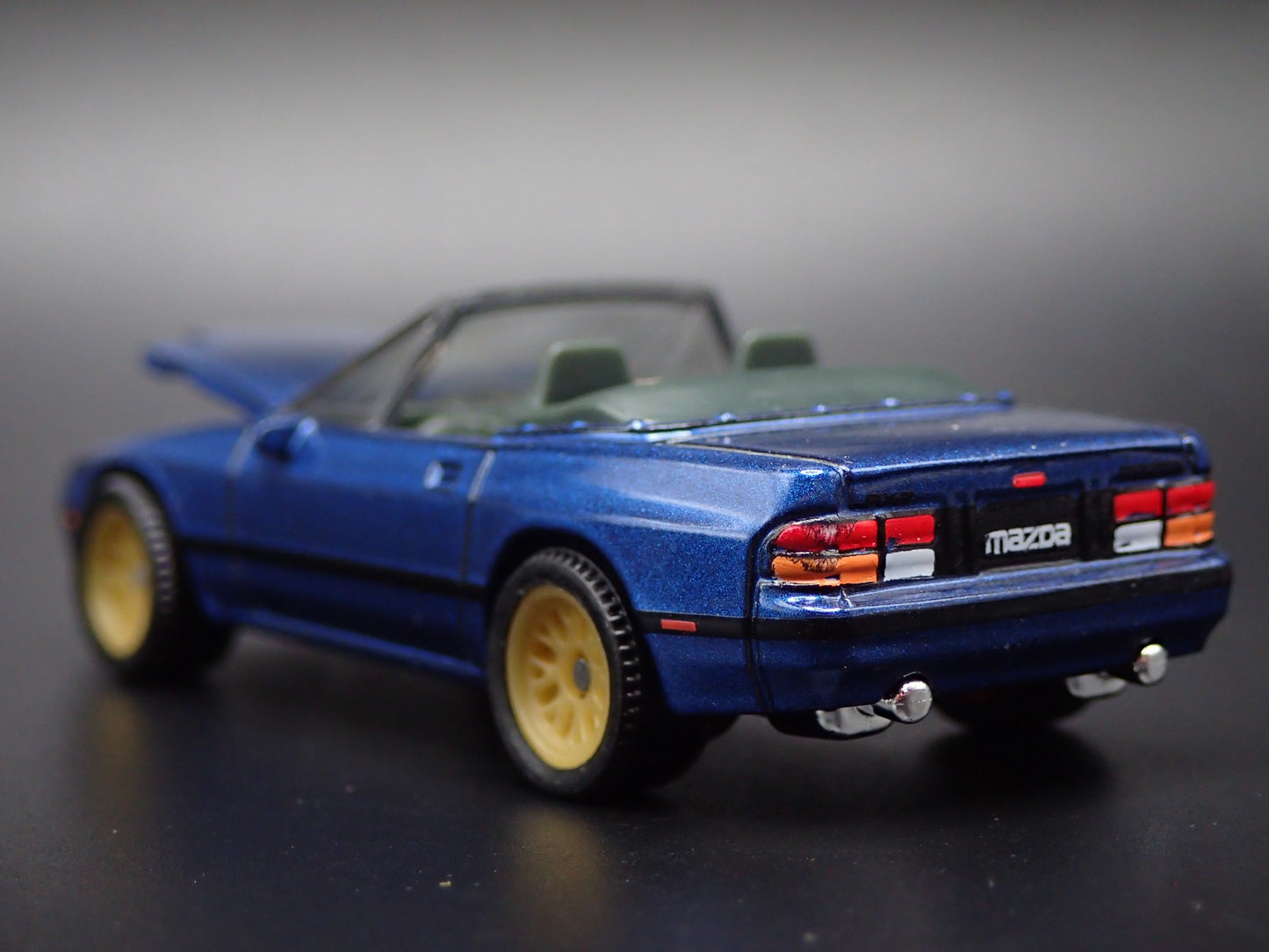 1988 MAZDA RX7 CONVERTIBLE JDM 1:64 SCALE COLLECTIBLE DIORAMA DIECAST MODEL CAR