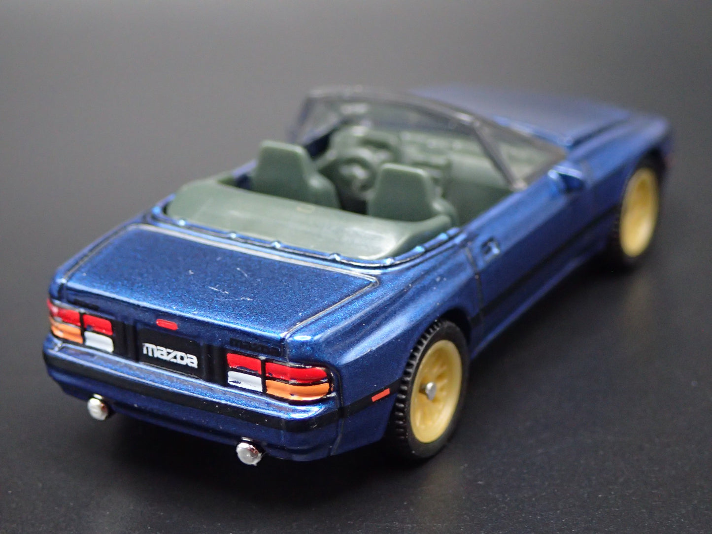 1988 MAZDA RX7 CONVERTIBLE JDM 1:64 SCALE COLLECTIBLE DIORAMA DIECAST MODEL CAR