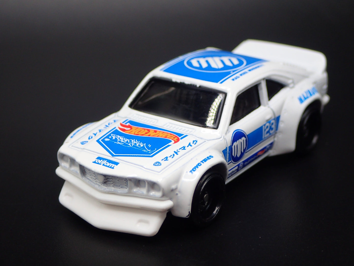 1971-1978 MAZDA RX3 WHITE RACE 1:64 SCALE COLLECTIBLE DIORAMA DIECAST MODEL CAR