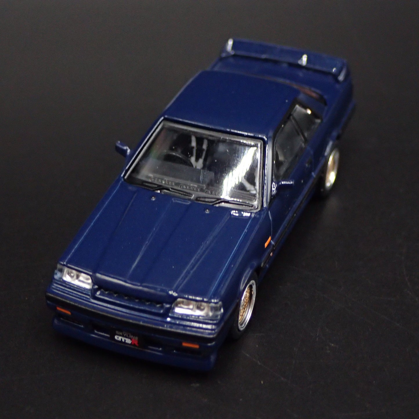 1985-1989 NISSAN SKYLINE GTS-R R31 RARE 1:64 SCALE DIORAMA DIECAST MODEL CAR