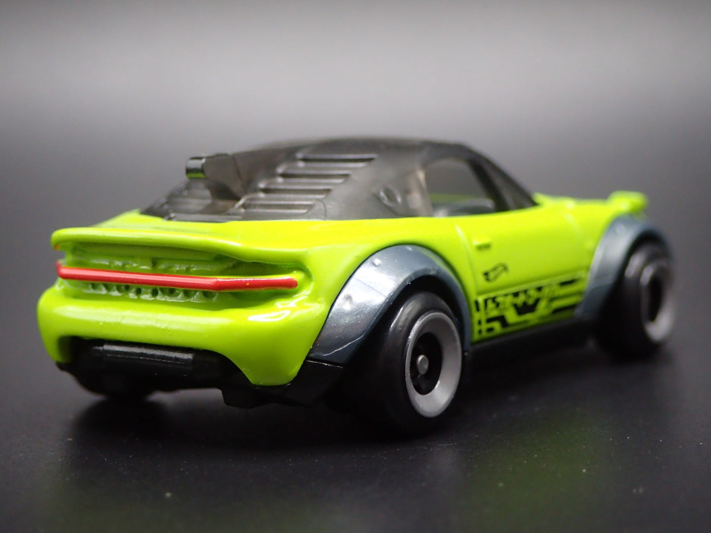 1992-2002 MAZDA RX7 JDM GREDDY 1:64 SCALE COLLECTIBLE DIORAMA DIECAST MODEL CAR