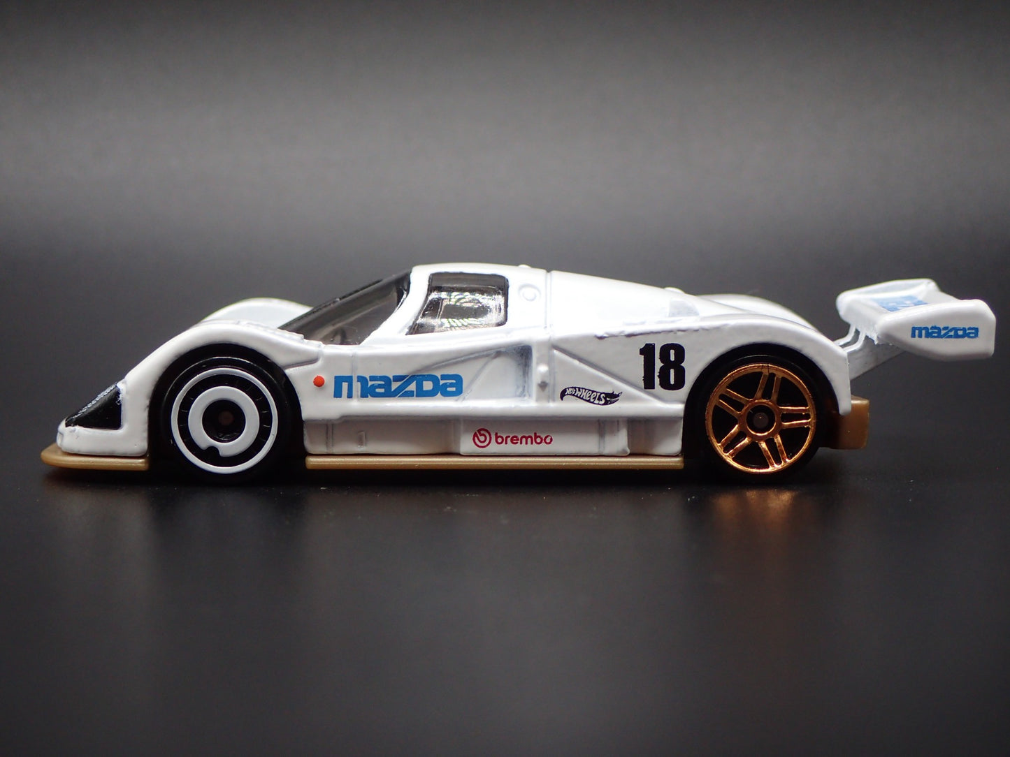 MAZDA 787B RACING CAR WHITE 1:64 SCALE COLLECTIBLE DIORAMA DIECAST MODEL CAR