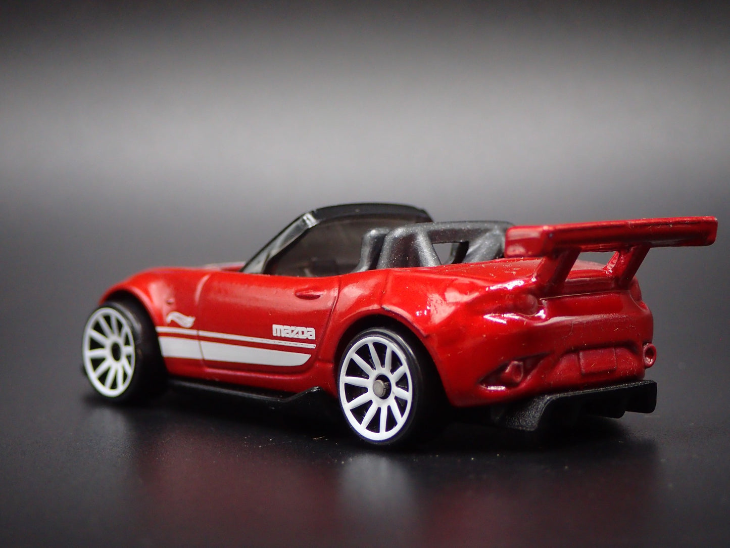 2015-2025 MAZDA MX5 MIATA CONVERTIBLE ND 1:64 SCALE DIORAMA DIECAST MODEL CAR