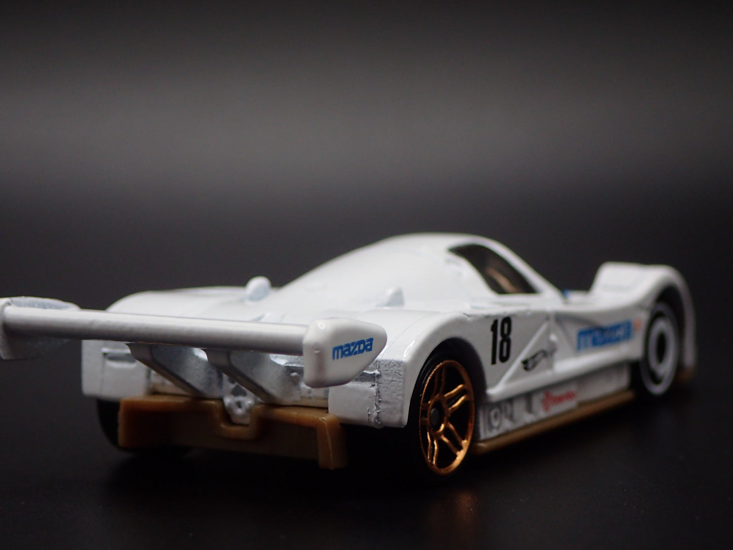 MAZDA 787B RACING CAR WHITE 1:64 SCALE COLLECTIBLE DIORAMA DIECAST MODEL CAR