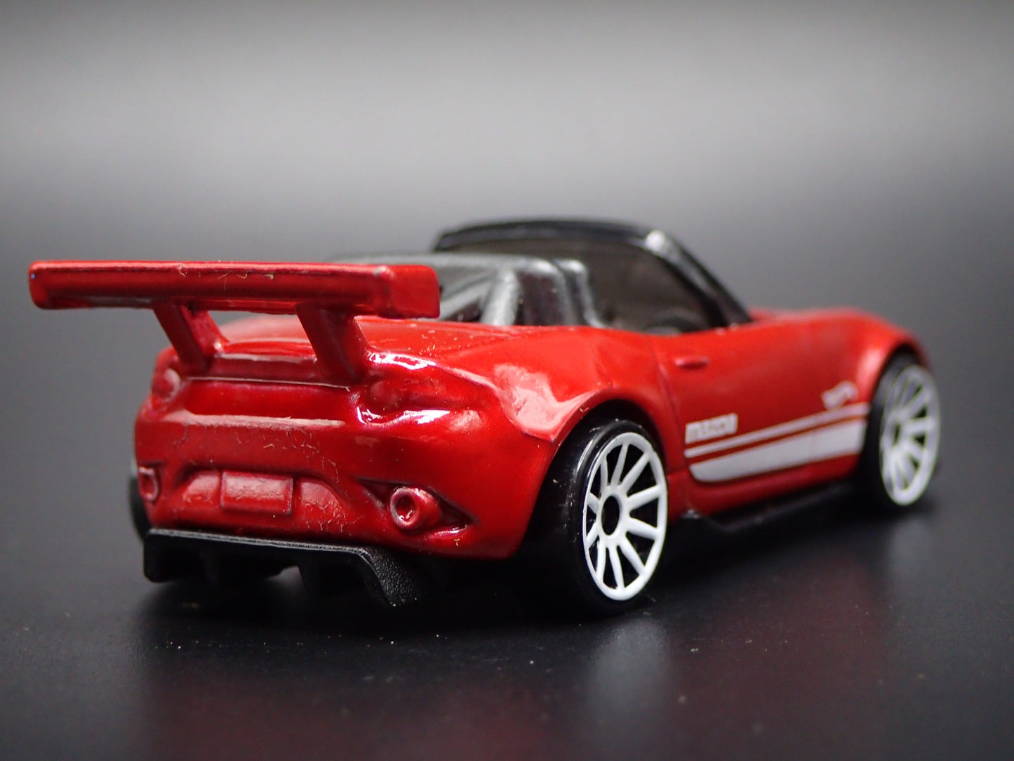 2015-2025 MAZDA MX5 MIATA CONVERTIBLE ND 1:64 SCALE DIORAMA DIECAST MODEL CAR