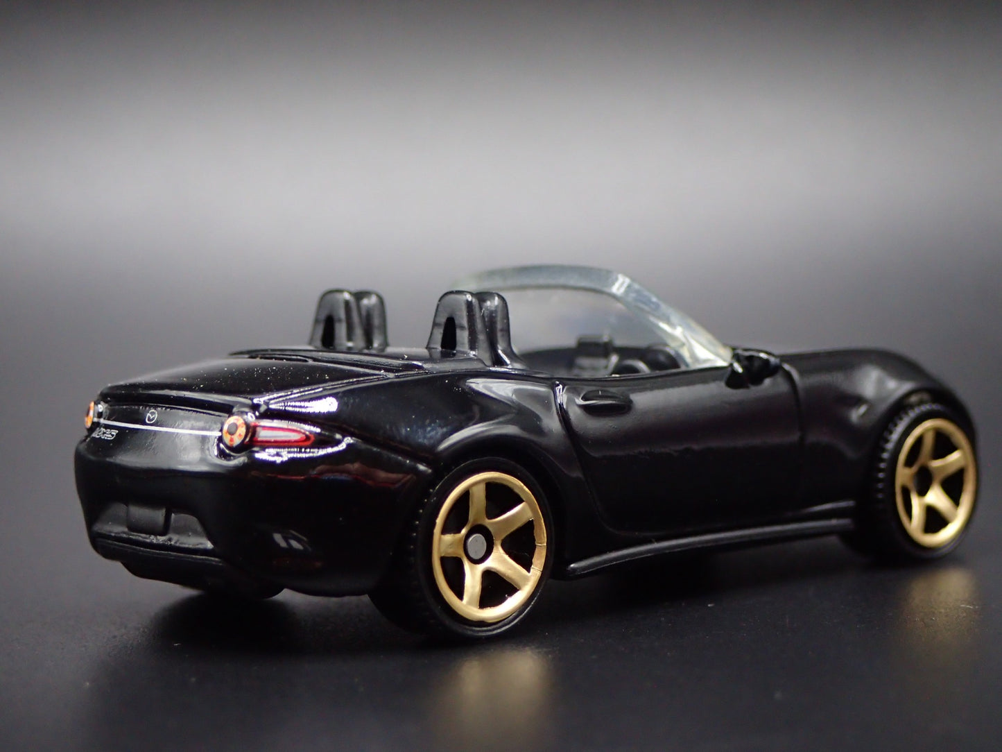 2015-2025 MAZDA MX5 MIATA CONVERTIBLE ND 1:64 SCALE DIORAMA DIECAST MODEL CAR