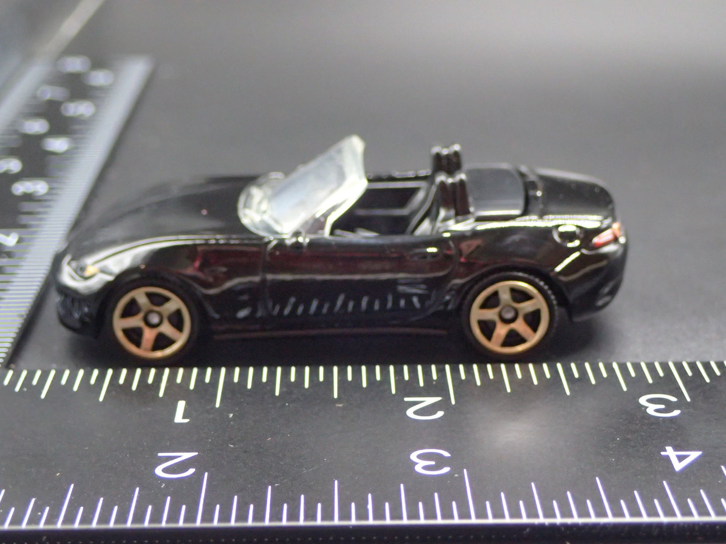 2015-2025 MAZDA MX5 MIATA CONVERTIBLE ND 1:64 SCALE DIORAMA DIECAST MODEL CAR