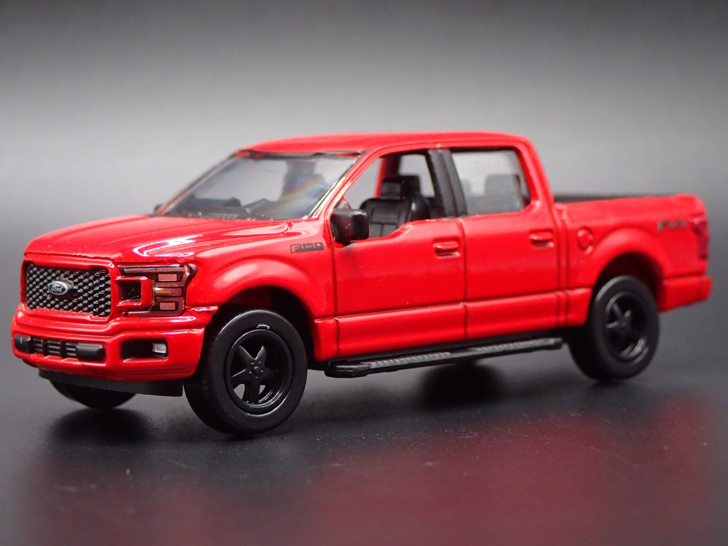2015-2020 FORD F150 LARIAT PICKUP TRUCK RED 1:64 SCALE DIORAMA DIECAST MODEL CAR