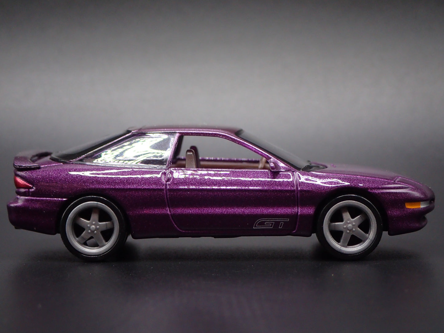 1995 95 FORD PROBE GT PURPLE 1:64 SCALE COLLECTIBLE DIORAMA DIECAST MODEL CAR