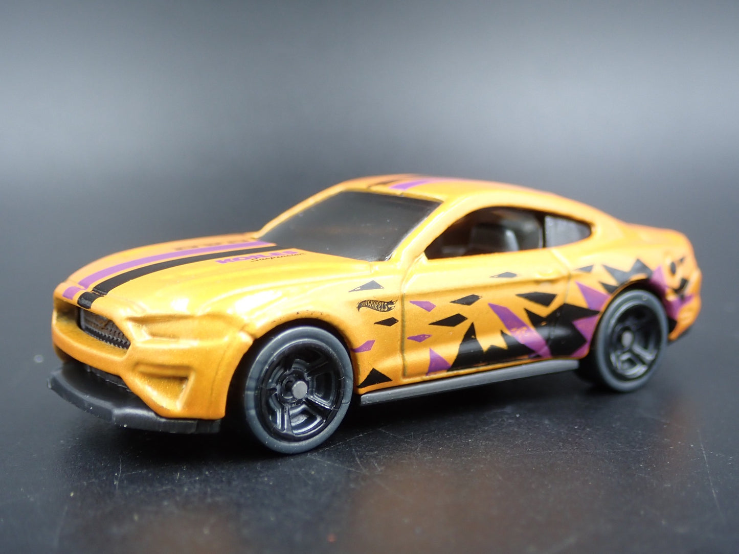 2018-2023 FORD MUSTANG GT ORANGE 1:64 SCALE COLLECTIBLE DIECAST MODEL CAR
