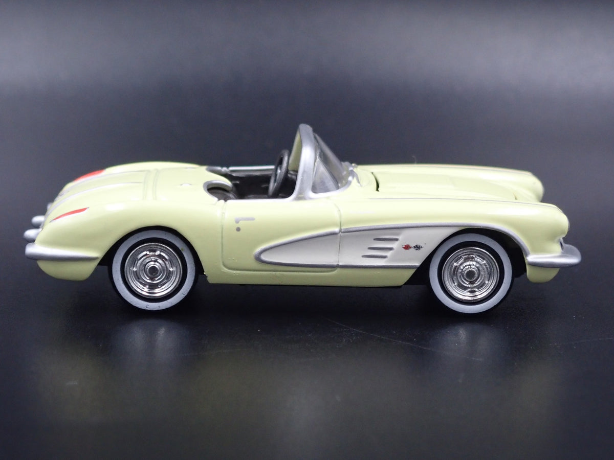 1958 58 CHEVY CHEVROLET CORVETTE CONVERTIBLE 1:64 SCALE DIECAST MODEL CAR