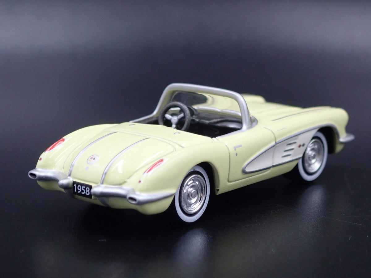 1958 58 CHEVY CHEVROLET CORVETTE CONVERTIBLE 1:64 SCALE DIECAST MODEL CAR