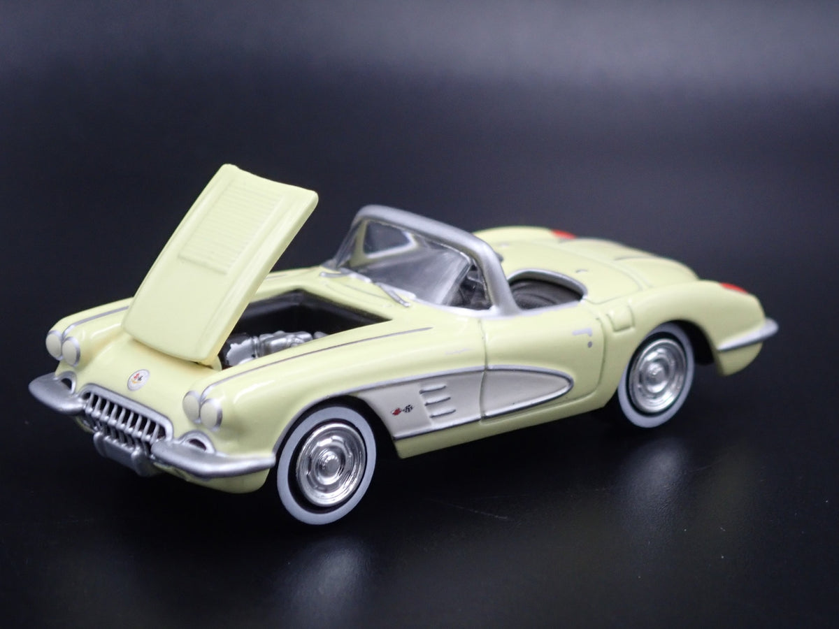 1958 58 CHEVY CHEVROLET CORVETTE CONVERTIBLE 1:64 SCALE DIECAST MODEL CAR
