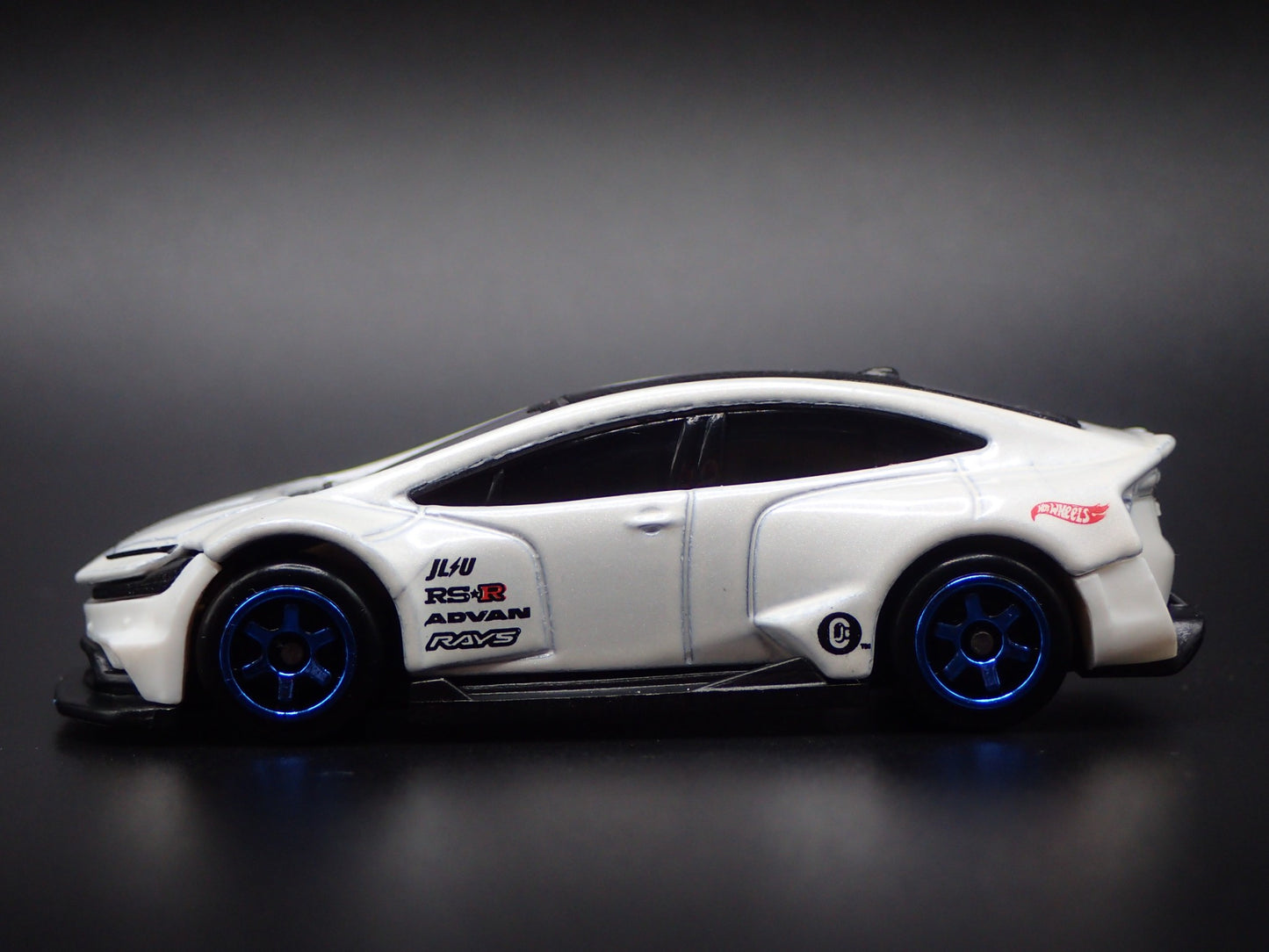 2023-2026 TOYOTA PRIUS CUSTOM 1/64 SCALE COLLECTIBLE DIORAMA DIECAST MODEL CAR