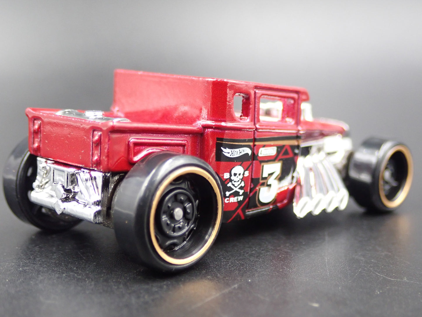 FORD CUSTOM BONE SHAKER HOT ROD RED 1:64 SCALE COLLECTIBLE DIECAST MODEL CAR