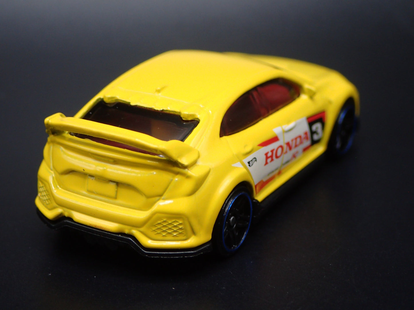 2017-2019 HONDA CIVIC TYPE R 4 FOUR DOOR 1:64 SCALE DIORAMA DIECAST MODEL CAR