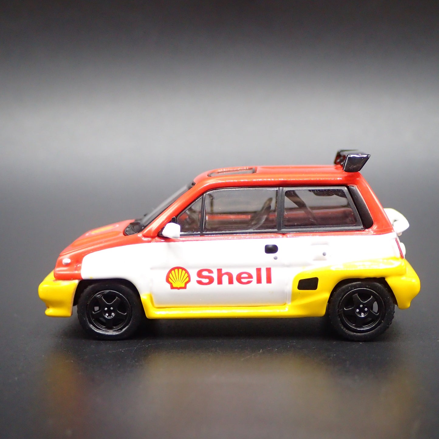 1981-1986 HONDA CITY TURBO II SHELL RACING 1:64 SCALE DIORAMA DIECAST MODEL CAR