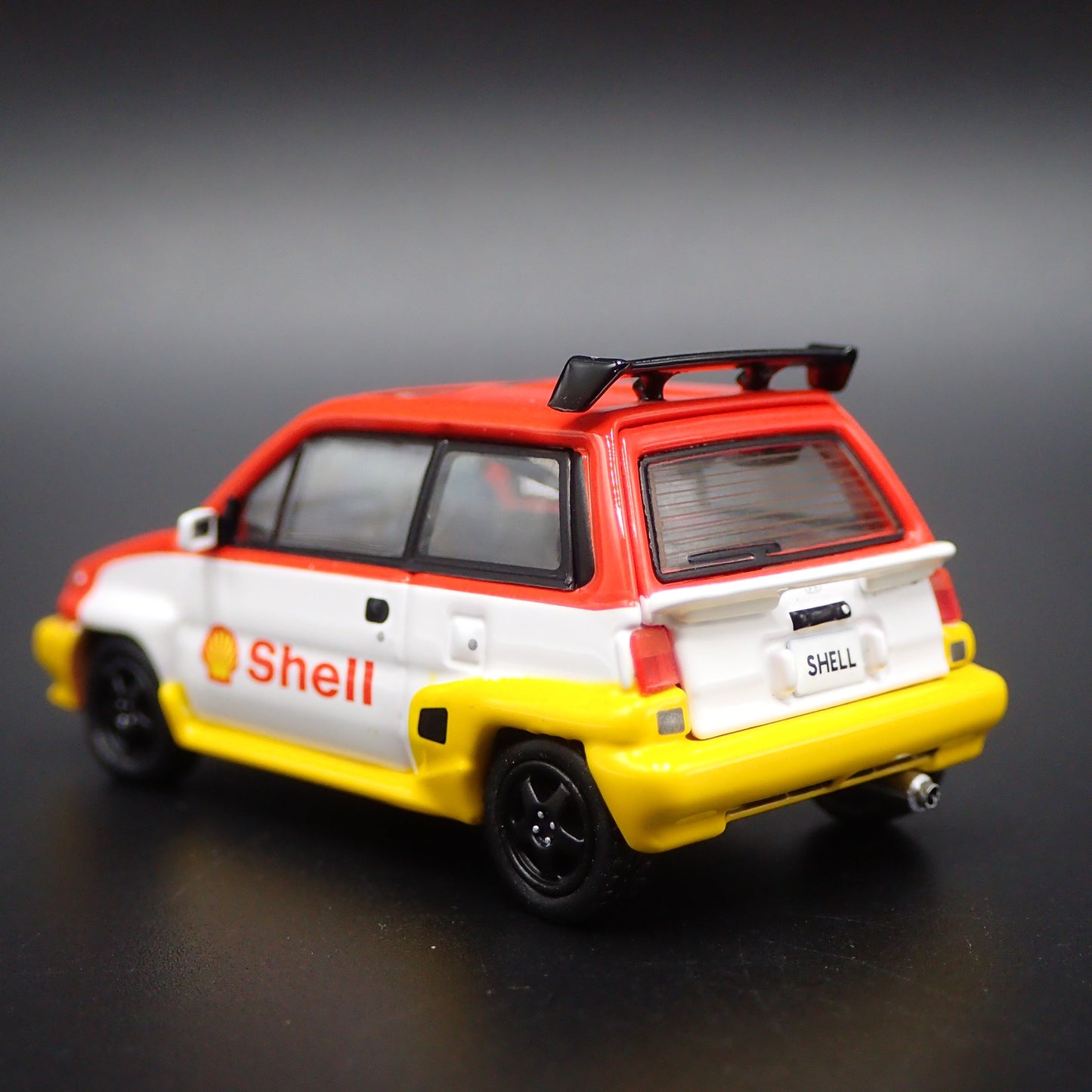 1981-1986 HONDA CITY TURBO II SHELL RACING 1:64 SCALE DIORAMA DIECAST MODEL CAR