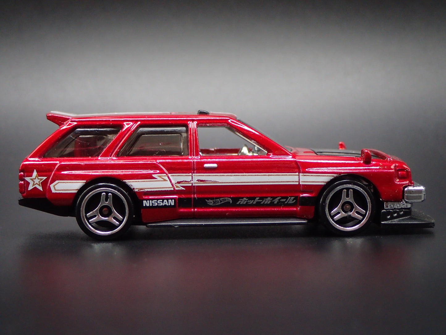 NISSAN MAXIMA DRIFT WAGON RED 1:64 SCALE COLLECTIBLE DIORAMA DIECAST MODEL CAR