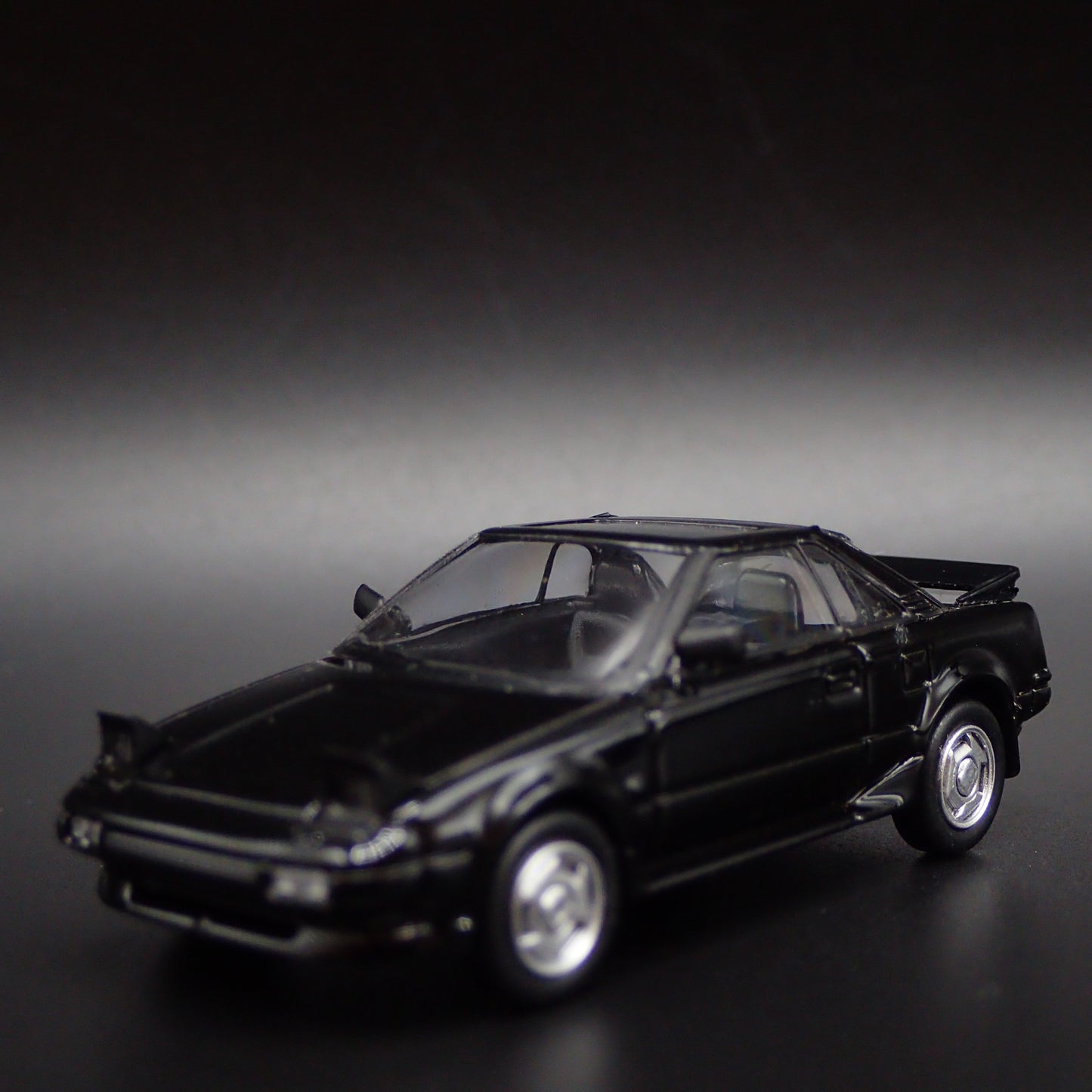 1984-1989 TOYOTA MR2 MK1 RARE 1/64 SCALE COLLECTIBLE DIORAMA DIECAST MODEL CAR