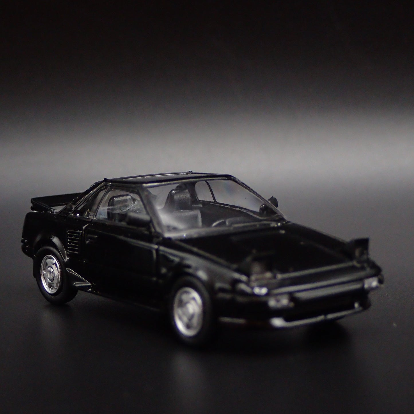 1984-1989 TOYOTA MR2 MK1 RARE 1/64 SCALE COLLECTIBLE DIORAMA DIECAST MODEL CAR