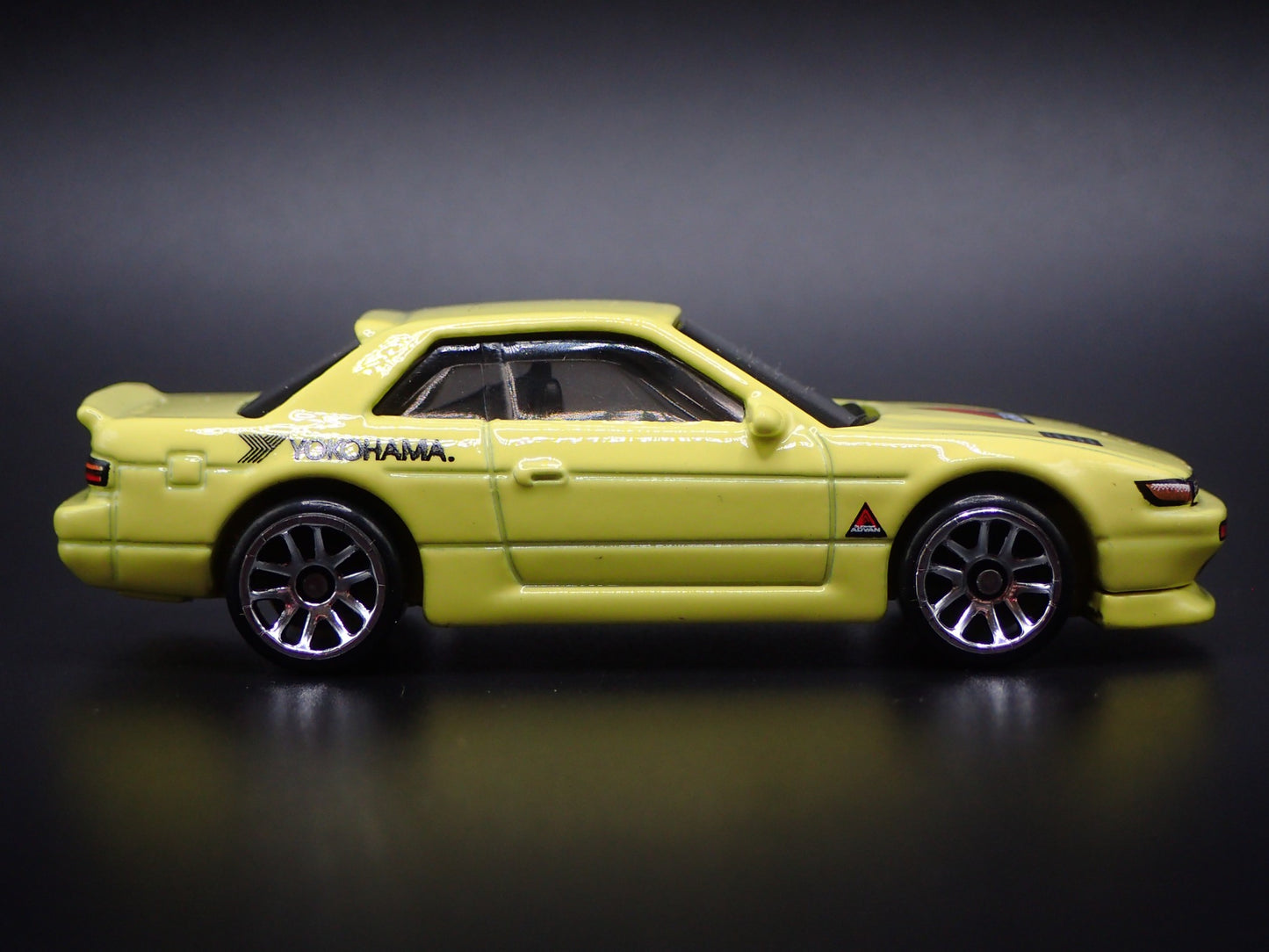 1988-1993 NISSAN SILVIA S13 YOKOHAMA 1:64 SCALE DIORAMA DIECAST MODEL CAR