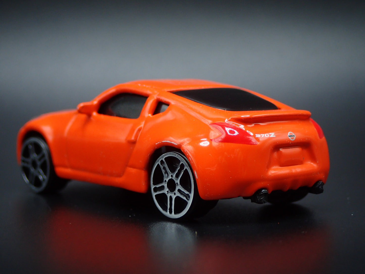 2009-2020 NISSAN 370Z ORANGE 1:64 SCALE COLLECTIBLE DIORAMA DIECAST MODEL CAR