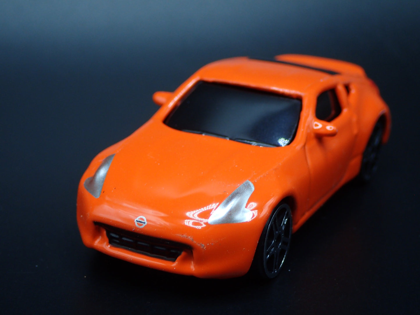 2009-2020 NISSAN 370Z ORANGE 1:64 SCALE COLLECTIBLE DIORAMA DIECAST MODEL CAR