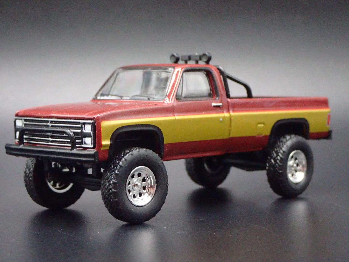 1986 86 CHEVY CHEVROLET K20 4X4 PICKUP TRUCK 1:64 SCALE DIECAST MODEL CAR