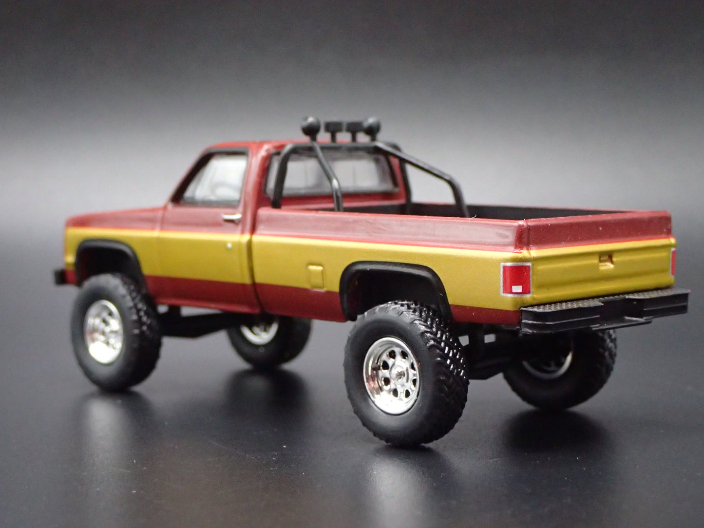 1986 86 CHEVY CHEVROLET K20 4X4 PICKUP TRUCK 1:64 SCALE DIECAST MODEL CAR