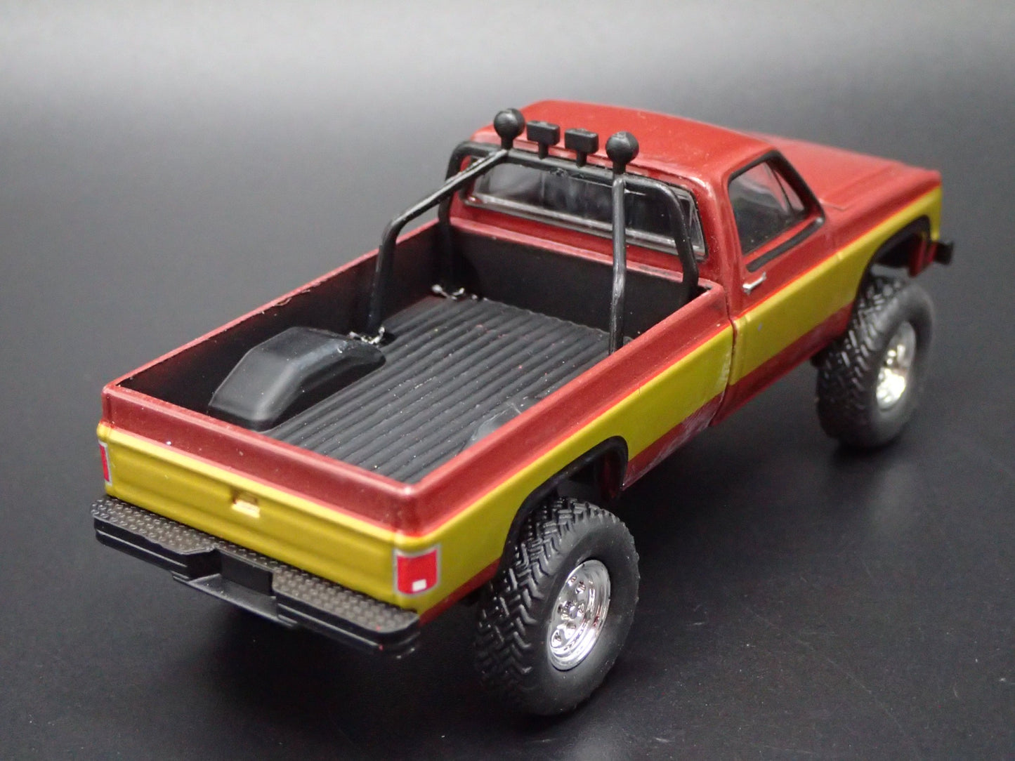 1986 86 CHEVY CHEVROLET K20 4X4 PICKUP TRUCK 1:64 SCALE DIECAST MODEL CAR