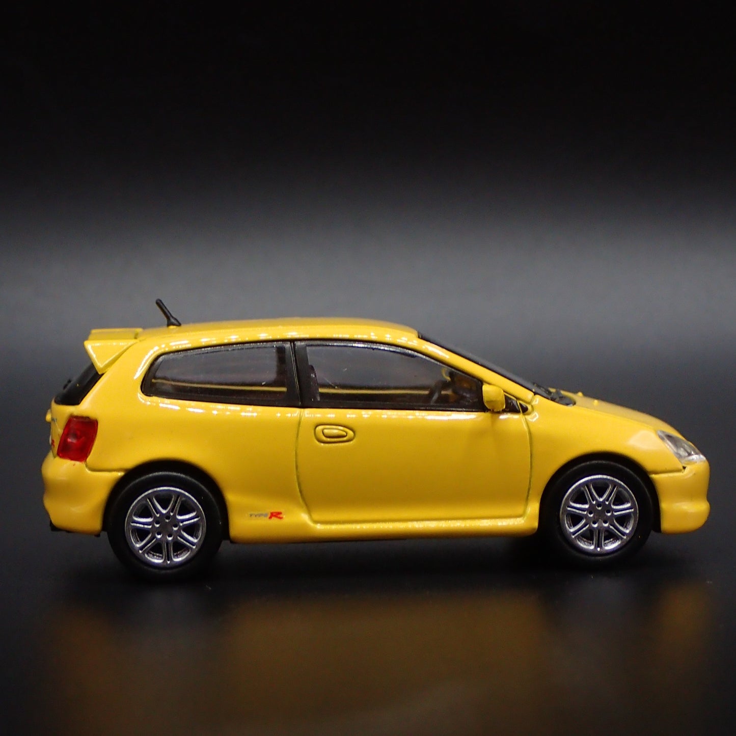 2007-2011 HONDA CIVIC TYPE R EP3 YELLOW 1:64 SCALE COLLECTIBLE DIECAST MODEL CAR