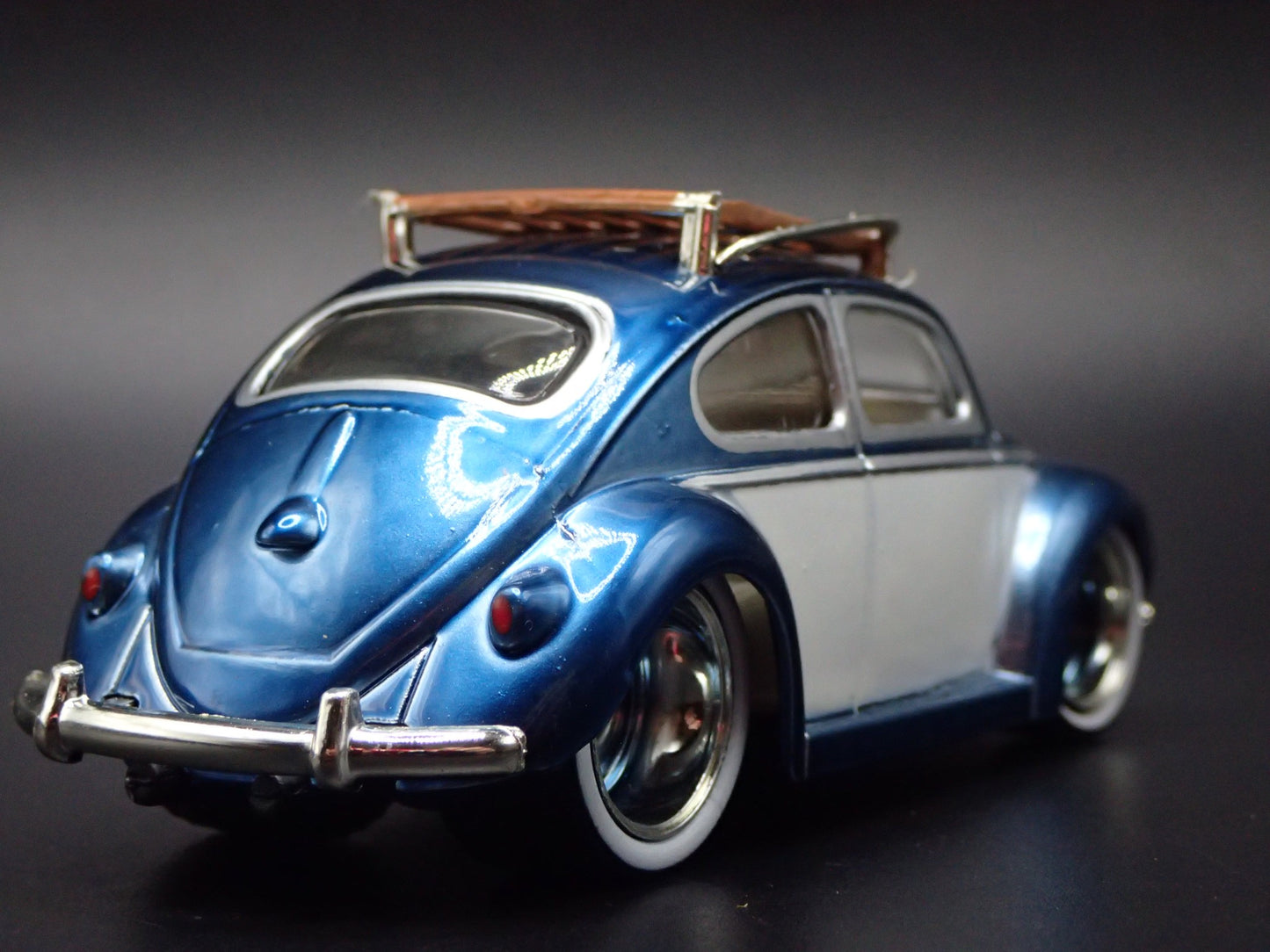 1950- 1959 VW VOLKSWAGEN BEETLE BUG BLUE 1:64 SCALE DIORAMA DIECAST MODEL CAR